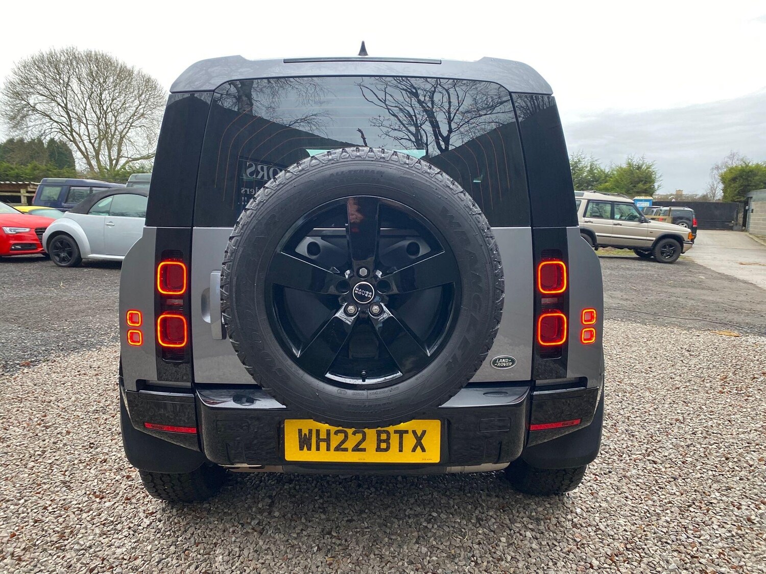 Used Land Rover Defender 90 for sale - 77190876: Photo 41