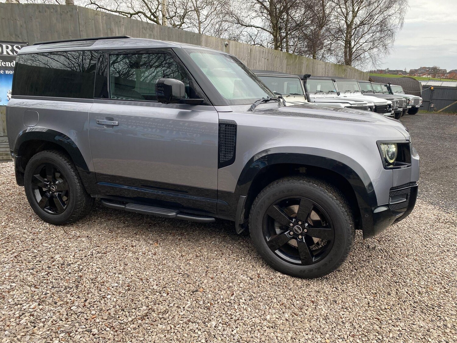 Used Land Rover Defender 90 for sale - 77190876: Photo 48
