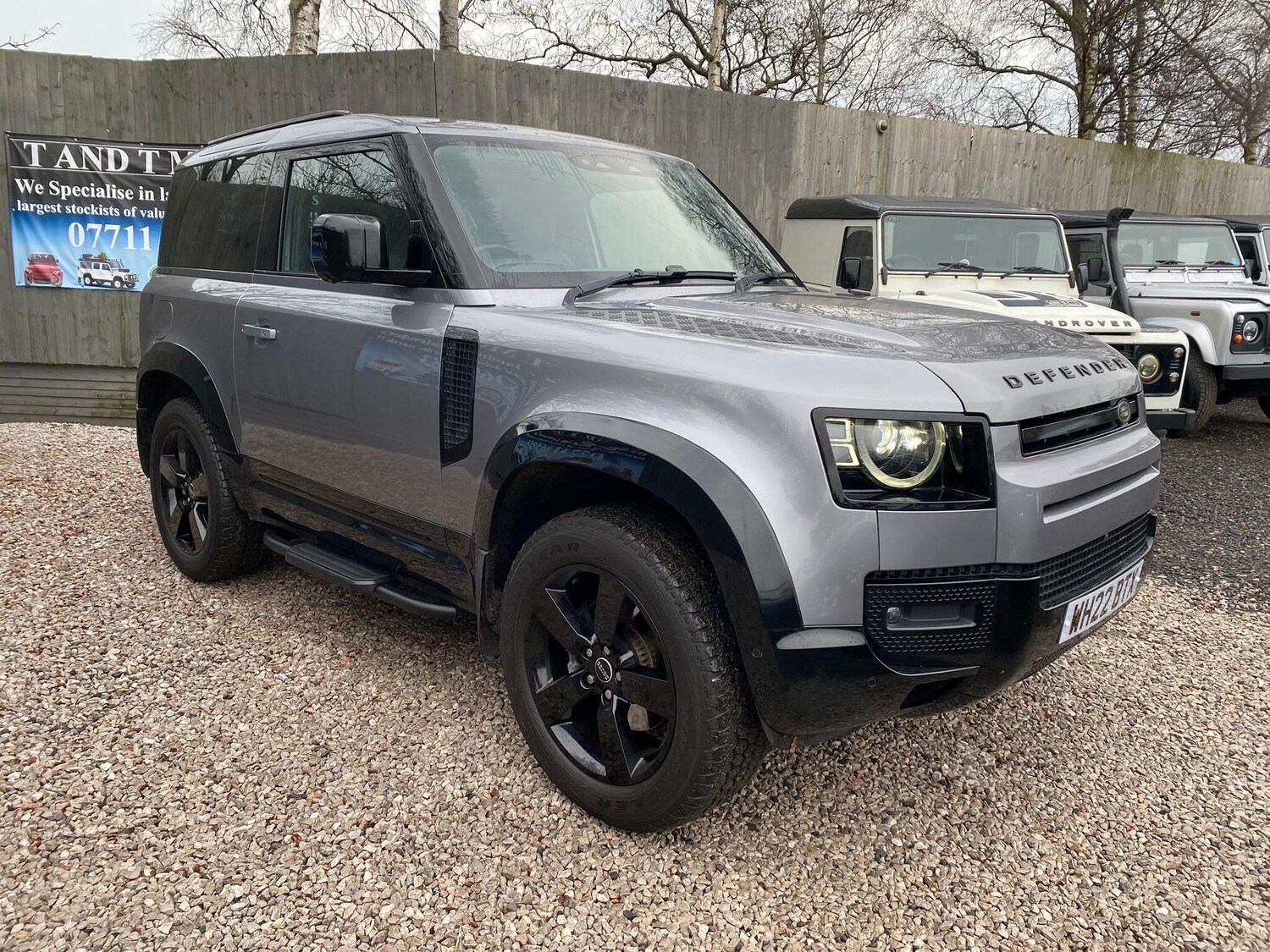 Used Land Rover Defender 90 for sale - 77190876: Photo 6