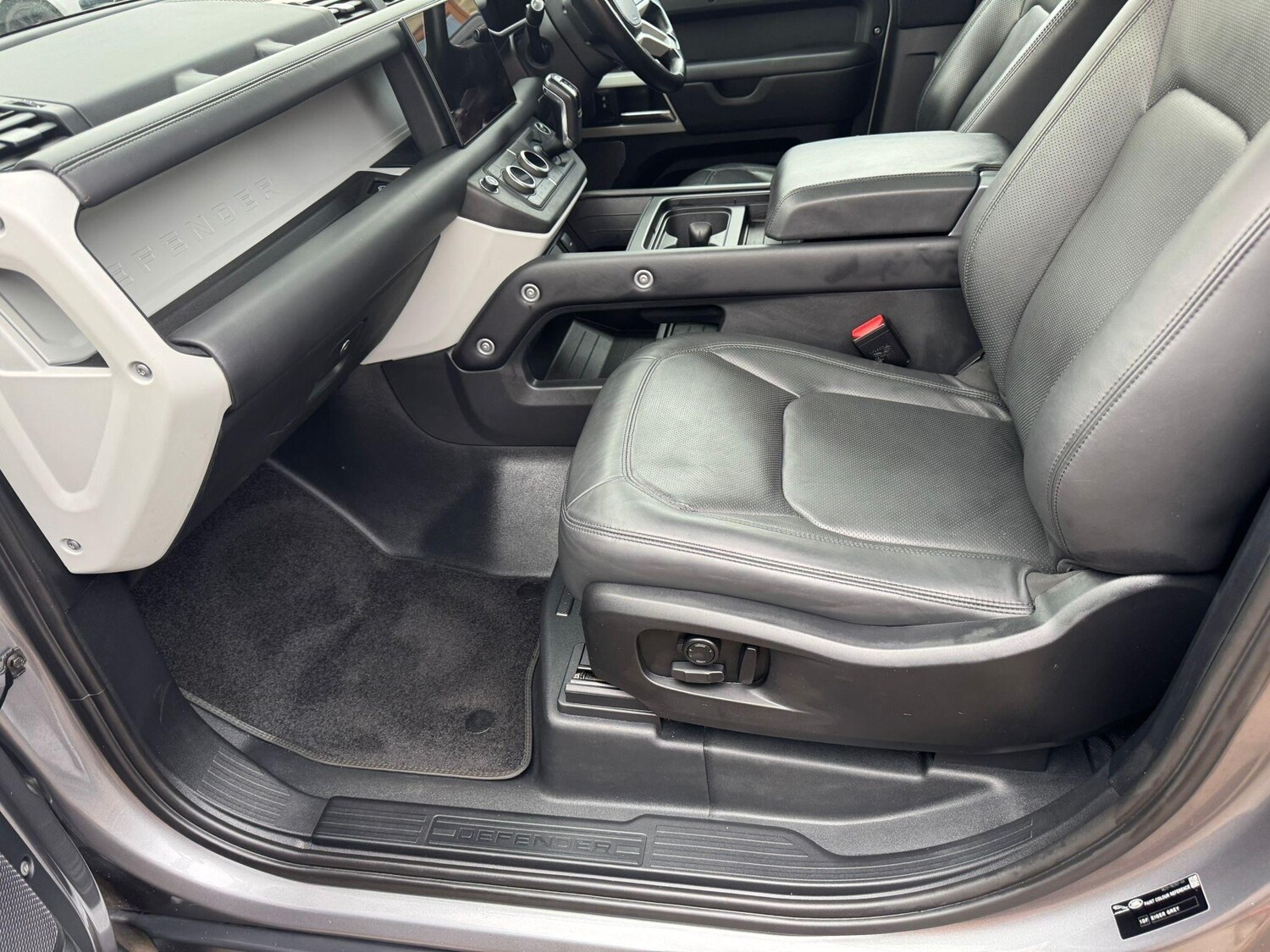 Used Land Rover Defender 90 for sale - 77190876: Photo 89