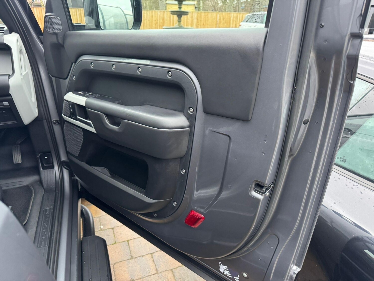 Used Land Rover Defender 90 for sale - 77190876: Photo 94