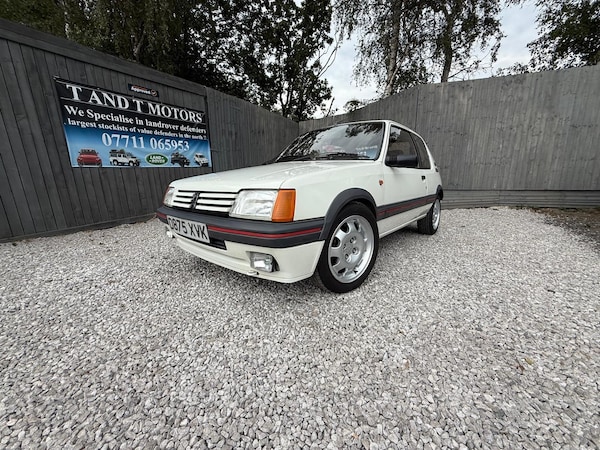Used Peugeot 205 1987 for sale - 75681845: Photo 92