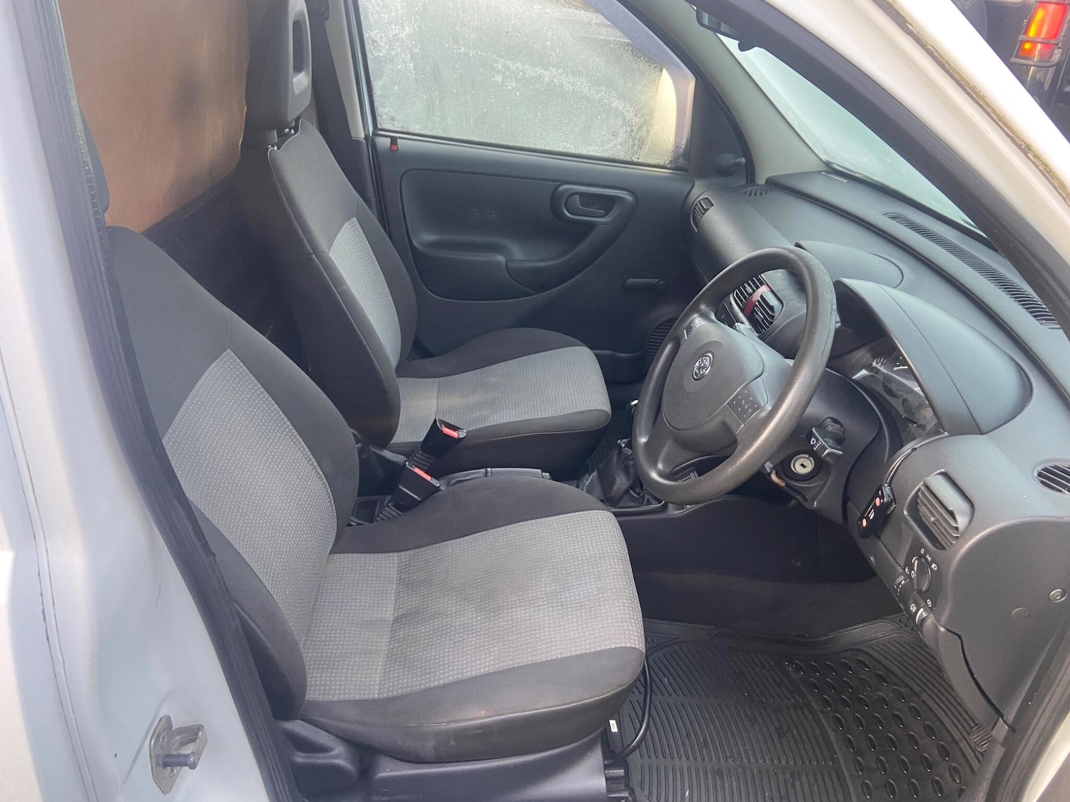 Used Vauxhall Combo 2010 for sale - 77120056: Photo 9