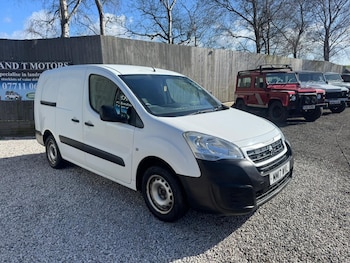 Used Peugeot Partner 2017 for sale - 77883522: Photo