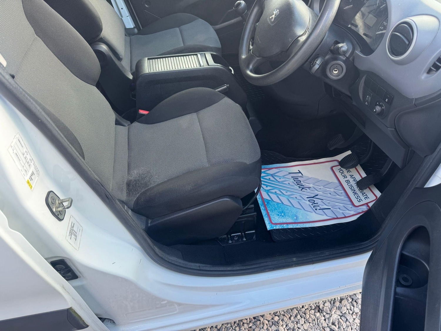 Used Peugeot Partner 2017 for sale - 77883522: Photo 29