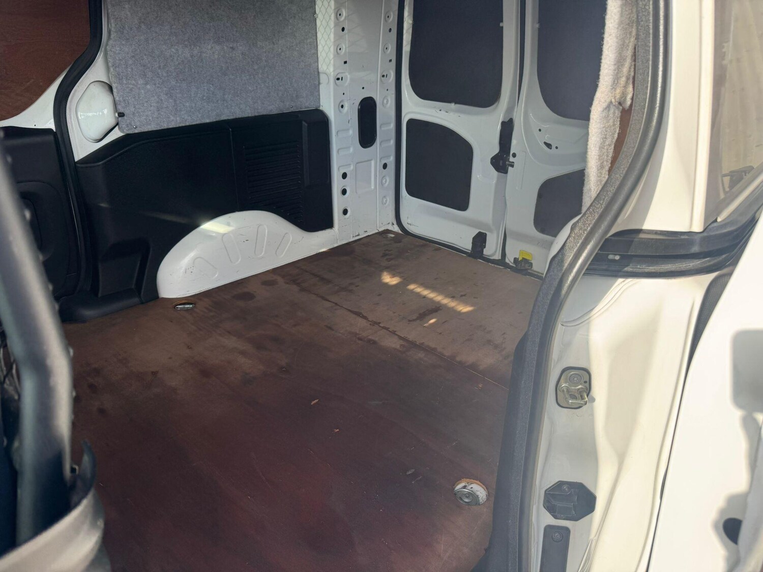 Used Peugeot Partner 2017 for sale - 77883522: Photo 64