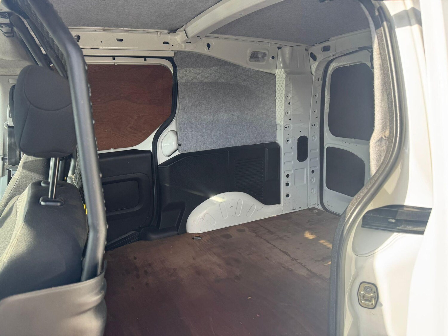 Used Peugeot Partner 2017 for sale - 77883522: Photo 65