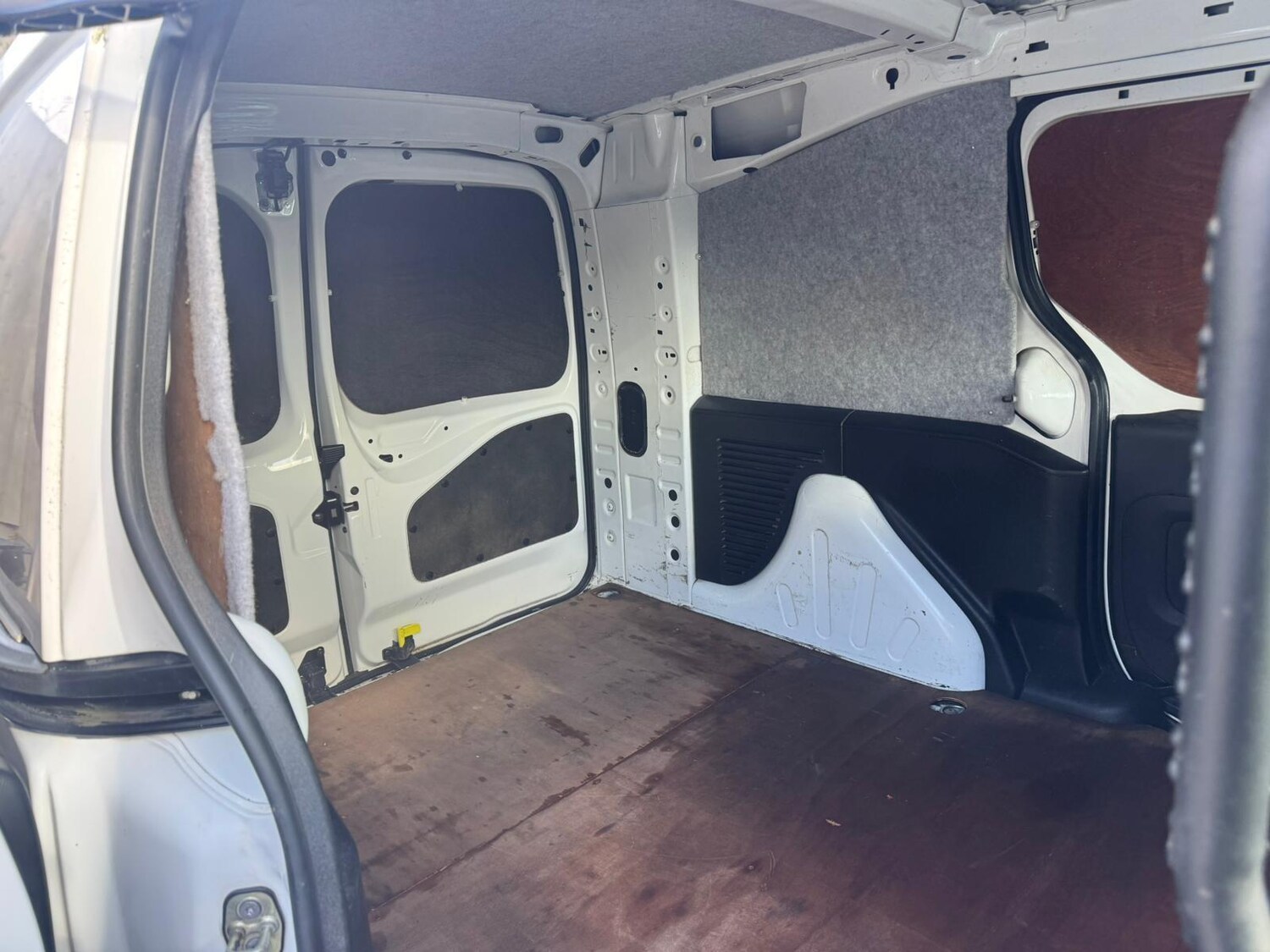 Used Peugeot Partner 2017 for sale - 77883522: Photo 67