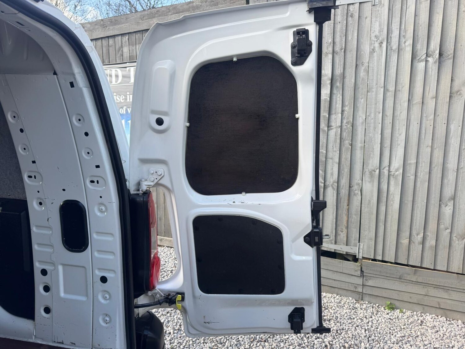 Used Peugeot Partner 2017 for sale - 77883522: Photo 69