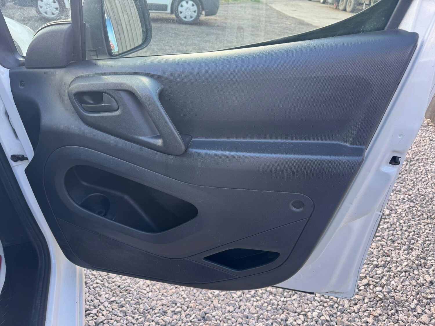 Used Peugeot Partner 2017 for sale - 77883522: Photo 79