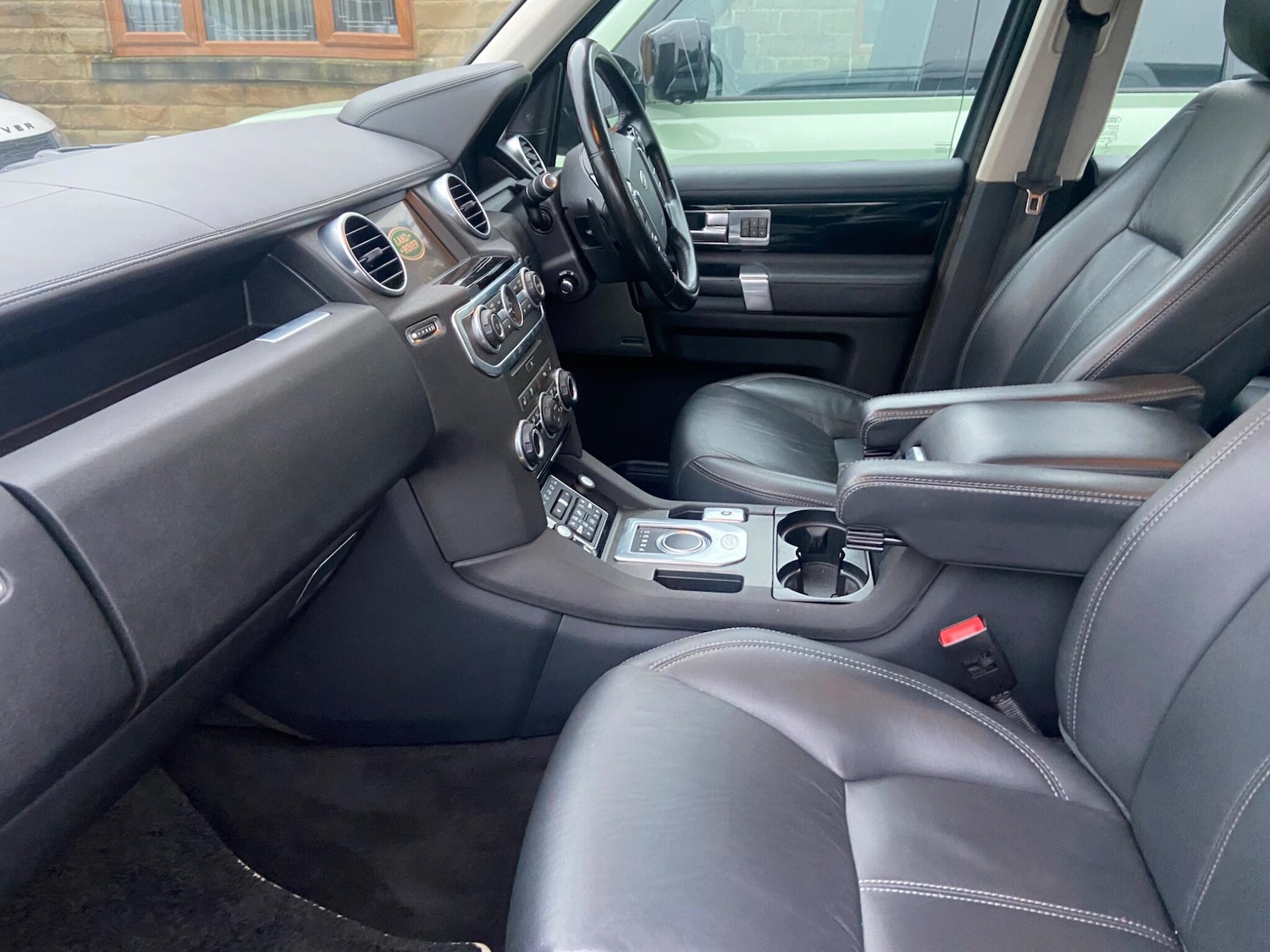 Used Land Rover Discovery 2016 for sale - 77441209: Photo 11