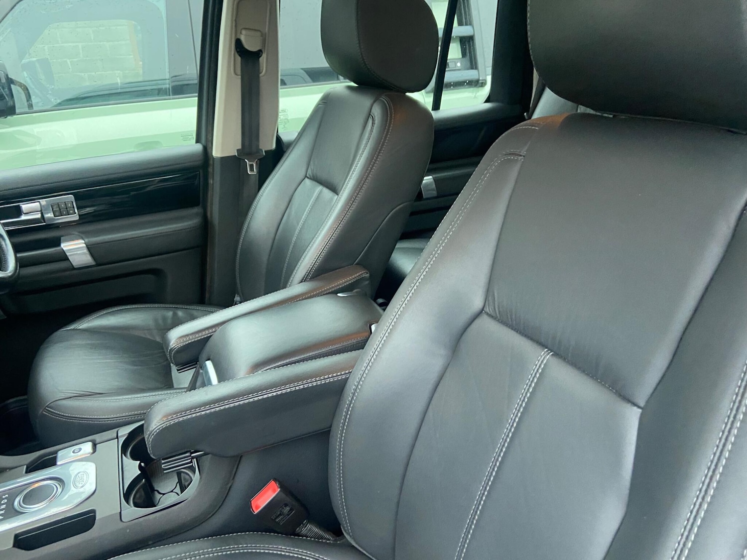 Used Land Rover Discovery 2016 for sale - 77441209: Photo 13