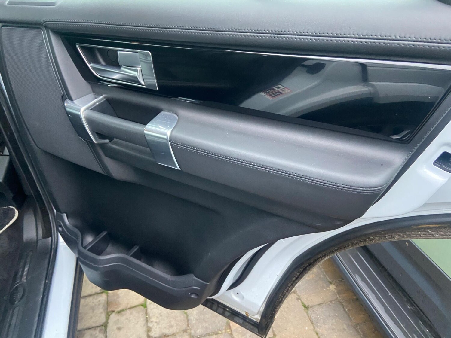 Used Land Rover Discovery 2016 for sale - 77441209: Photo 76