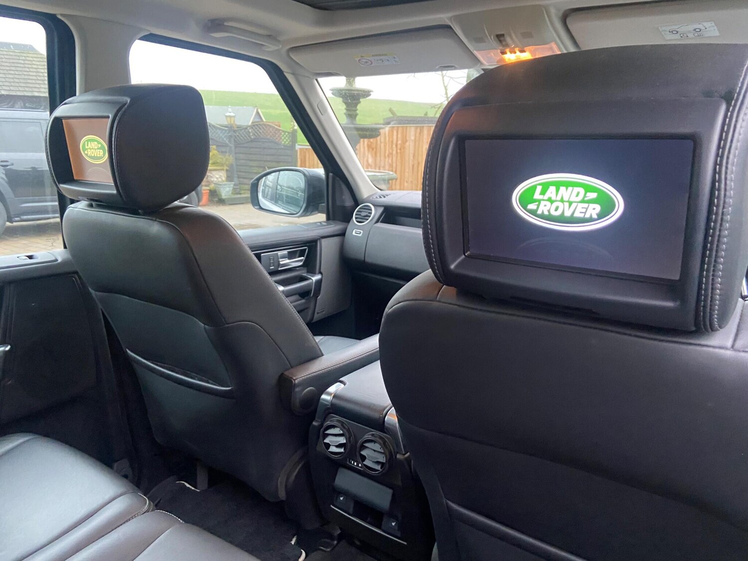 Used Land Rover Discovery 2016 for sale - 77441209: Photo 77