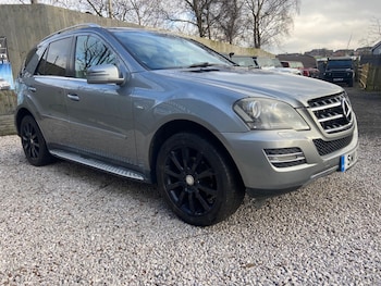 Used Mercedes-Benz M Class 2011 for sale - 77400443: Photo