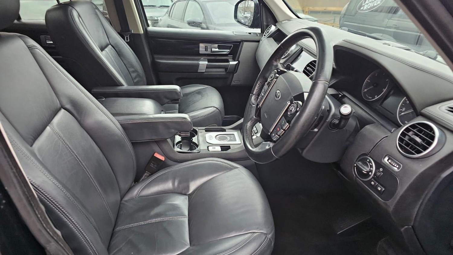 Used Land Rover Discovery 2016 for sale - 78127422: Photo 25