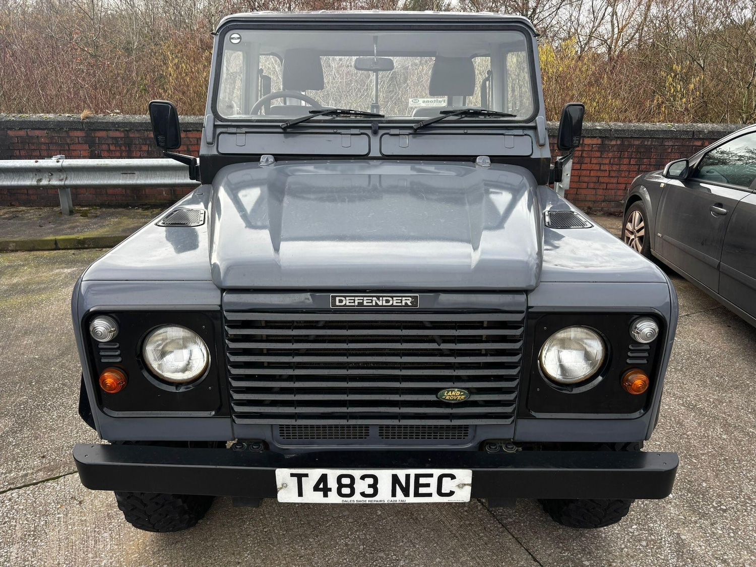 Used Land Rover Defender 1999 for sale - 77575094: Photo 2