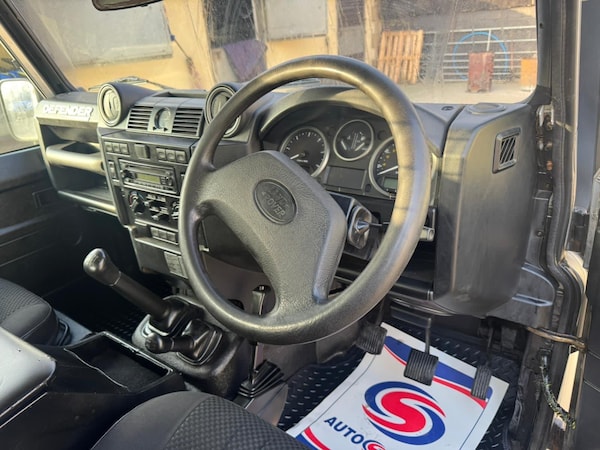 Used Land Rover Defender 90 2008 for sale - 73417356: Photo 19