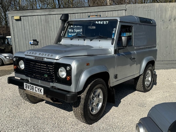 Used Land Rover Defender 90 2008 for sale - 73417356: Photo 2