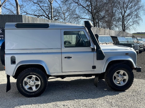 Used Land Rover Defender 90 2008 for sale - 73417356: Photo 5