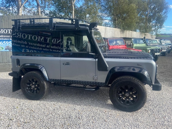 Used Land Rover Defender 90 2012 for sale - 76188440: Photo 12