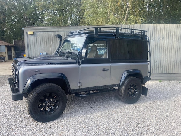 Used Land Rover Defender 90 2012 for sale - 76188440: Photo 18