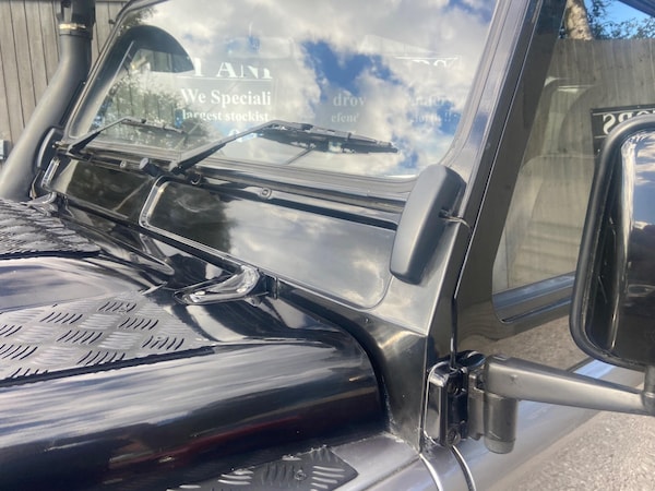 Used Land Rover Defender 90 2012 for sale - 76188440: Photo 30