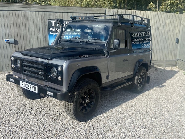 Used Land Rover Defender 90 2012 for sale - 76188440: Photo 3