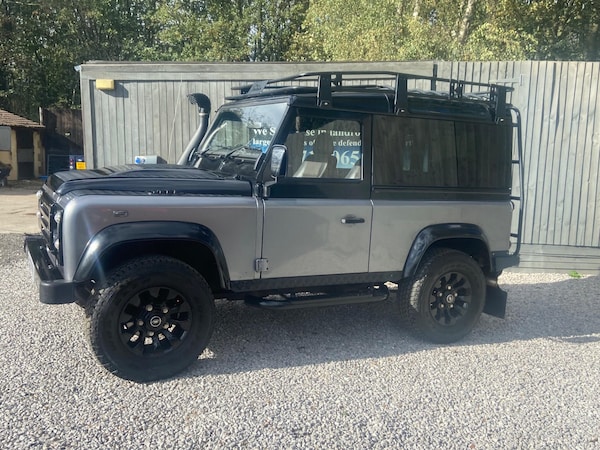 Used Land Rover Defender 90 2012 for sale - 76188440: Photo 4