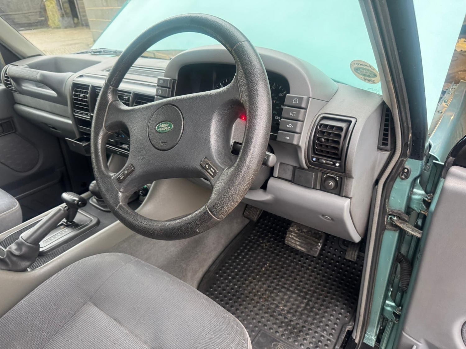 Used Land Rover Discovery 1997 for sale - 77496054: Photo 89