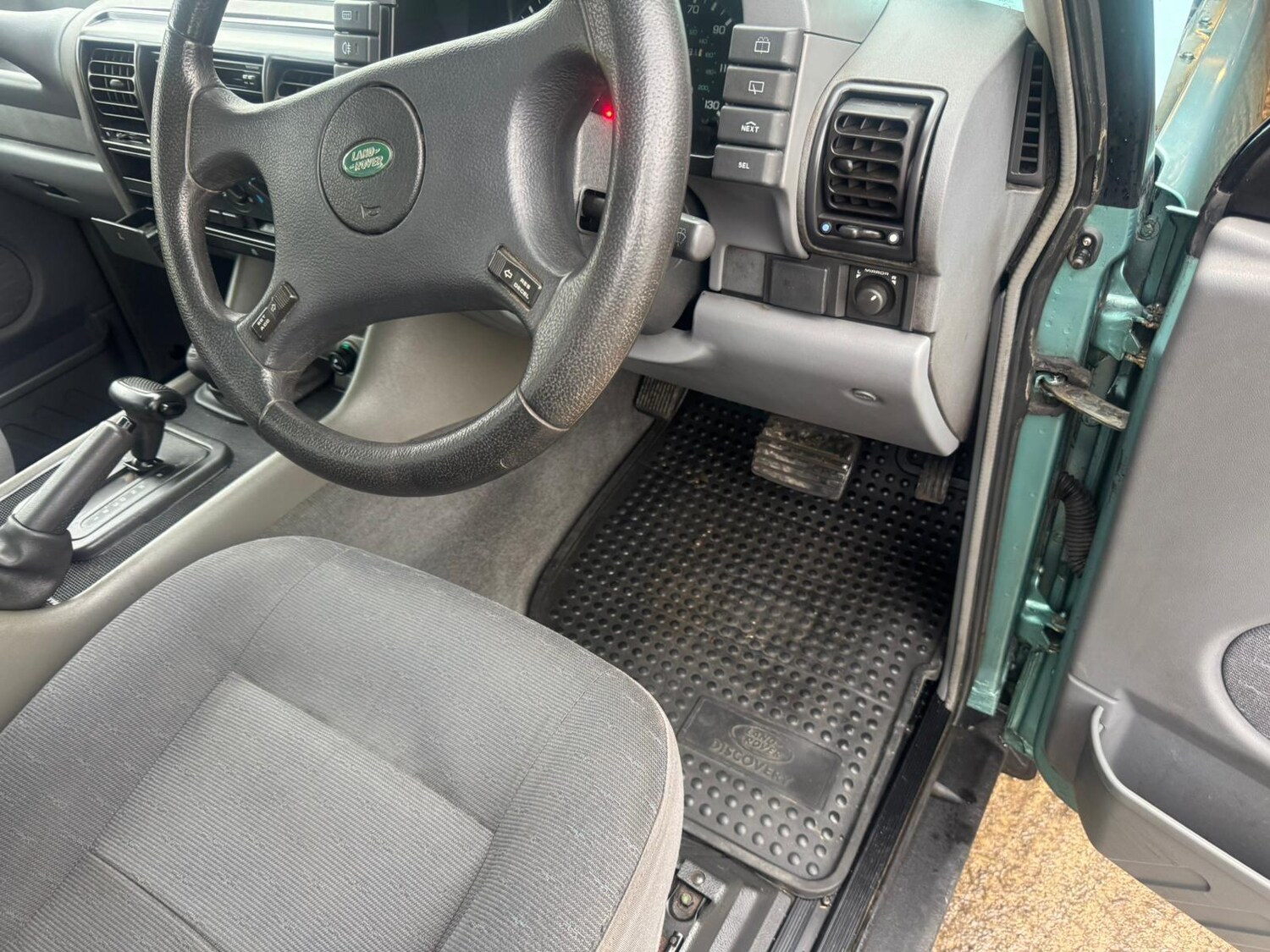 Used Land Rover Discovery 1997 for sale - 77496054: Photo 91