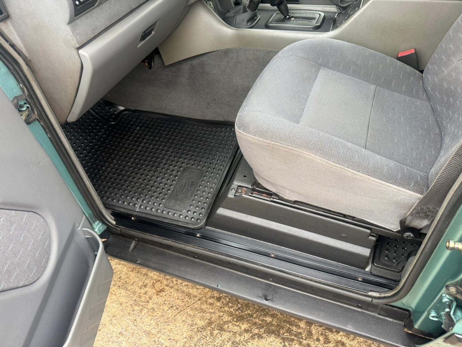 Used Land Rover Discovery 1997 for sale - 77496054: Photo 92