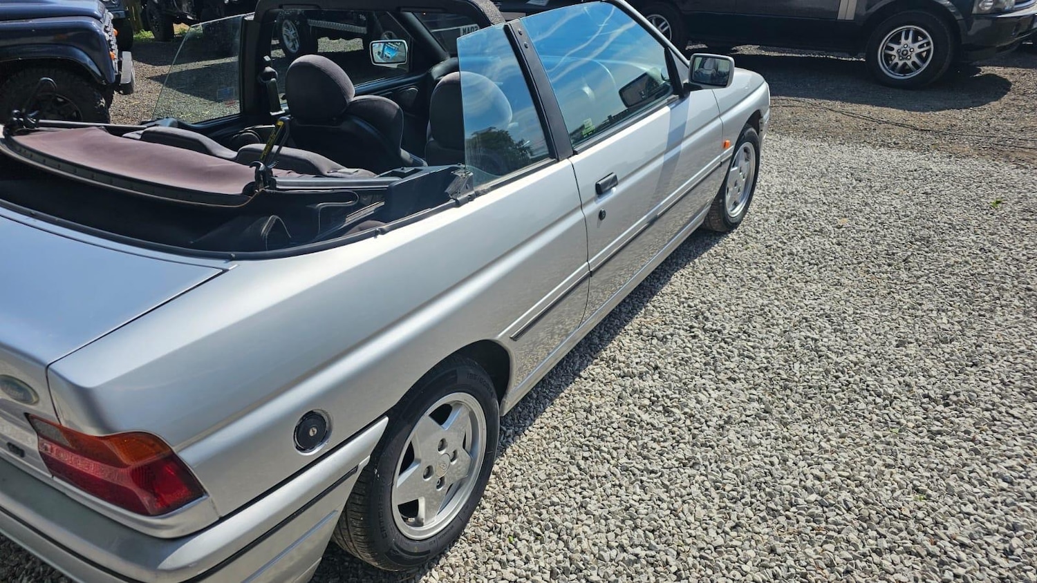 Used Ford Escort for sale - 76513511: Photo 28