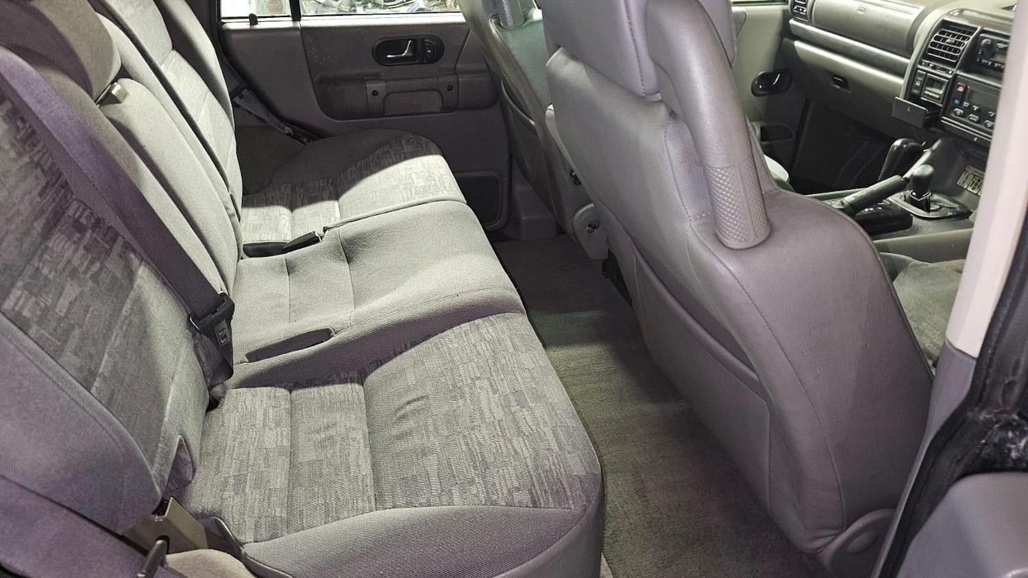 Used Land Rover Discovery 2001 for sale - 77940151: Photo 25