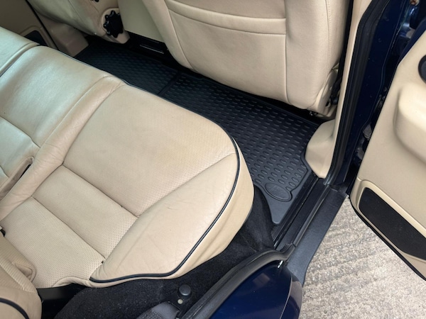 Used Land Rover Discovery 2004 for sale - 76059869: Photo 50