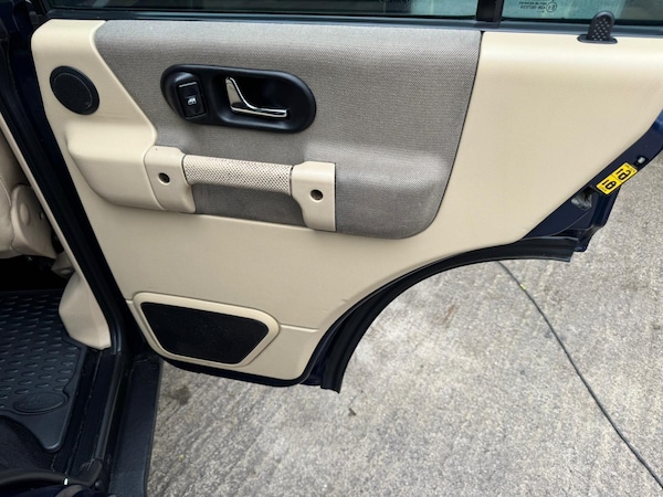 Used Land Rover Discovery 2004 for sale - 76059869: Photo 59