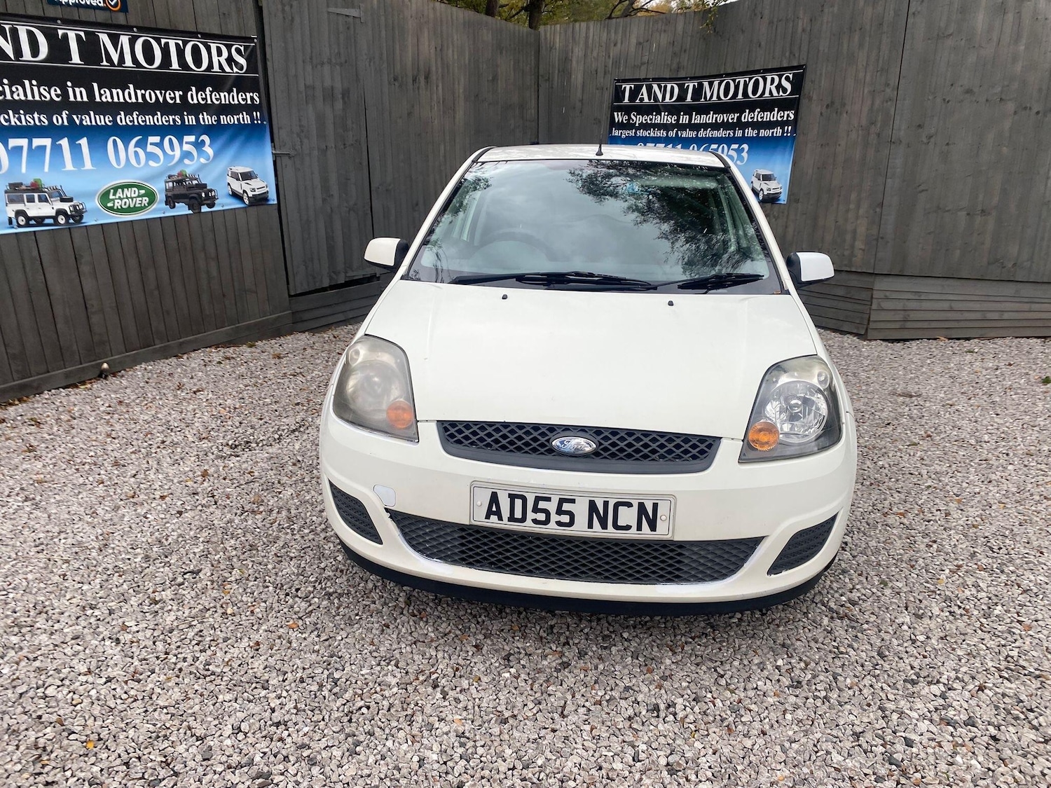 Used Ford Fiesta Van 2006 for sale - 76433032: Photo 2