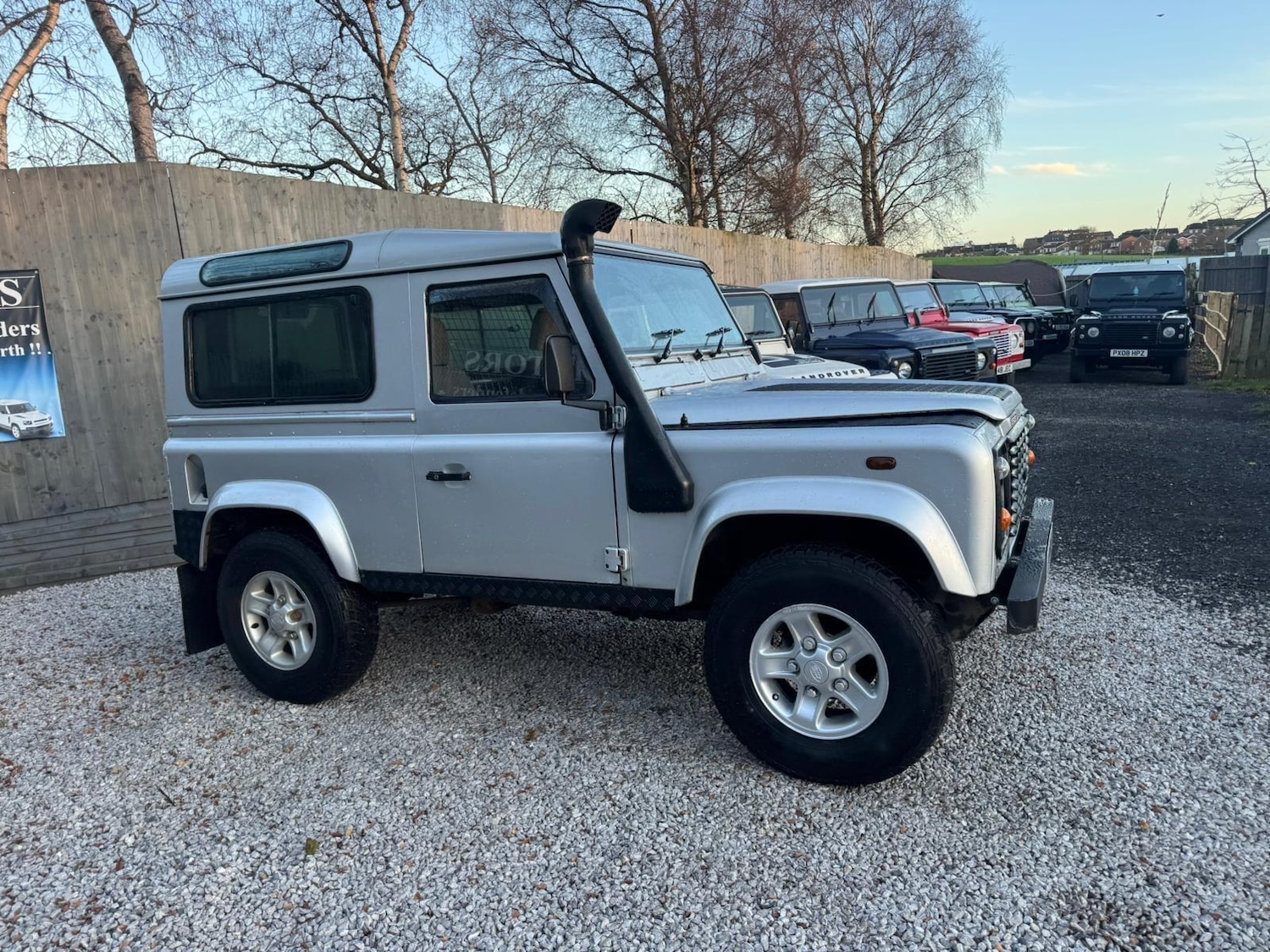 Used Land Rover Defender 90 2002 for sale - 76786631: Photo 21