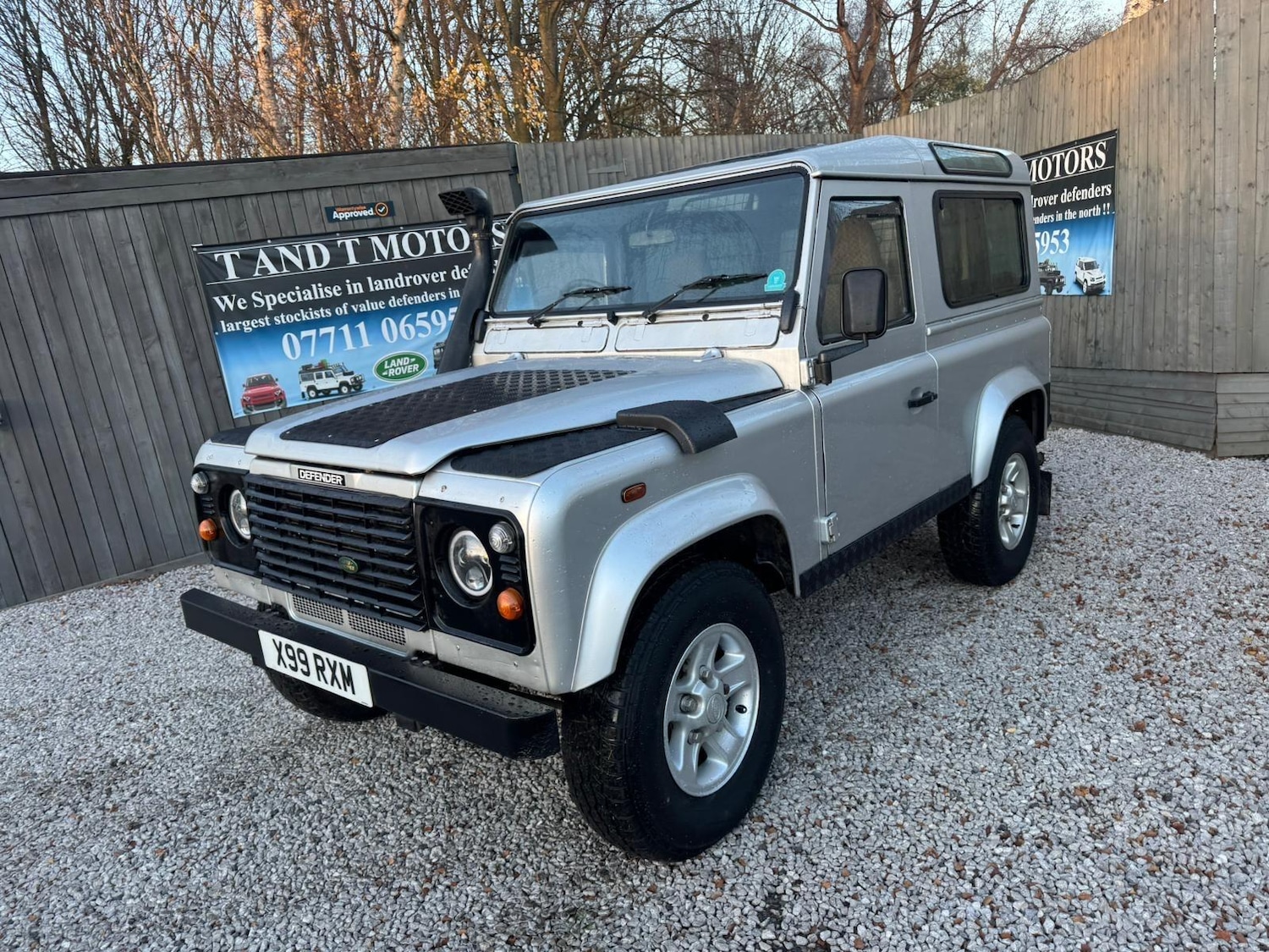 Used Land Rover Defender 90 2002 for sale - 76786631: Photo 3