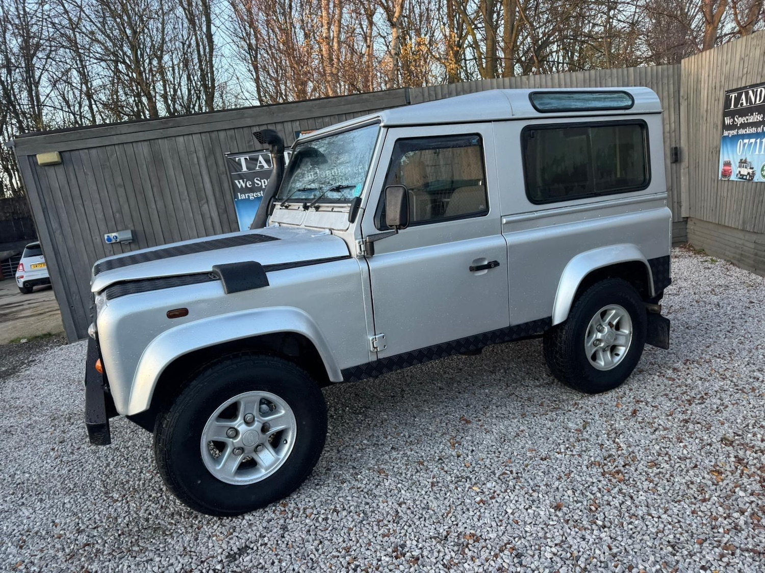 Used Land Rover Defender 90 2002 for sale - 76786631: Photo 34