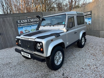 Used Land Rover Defender 90 2002 for sale - 76786631: Photo