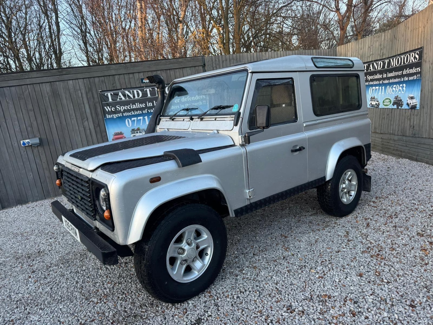 Used Land Rover Defender 90 2002 for sale - 76786631: Photo 52