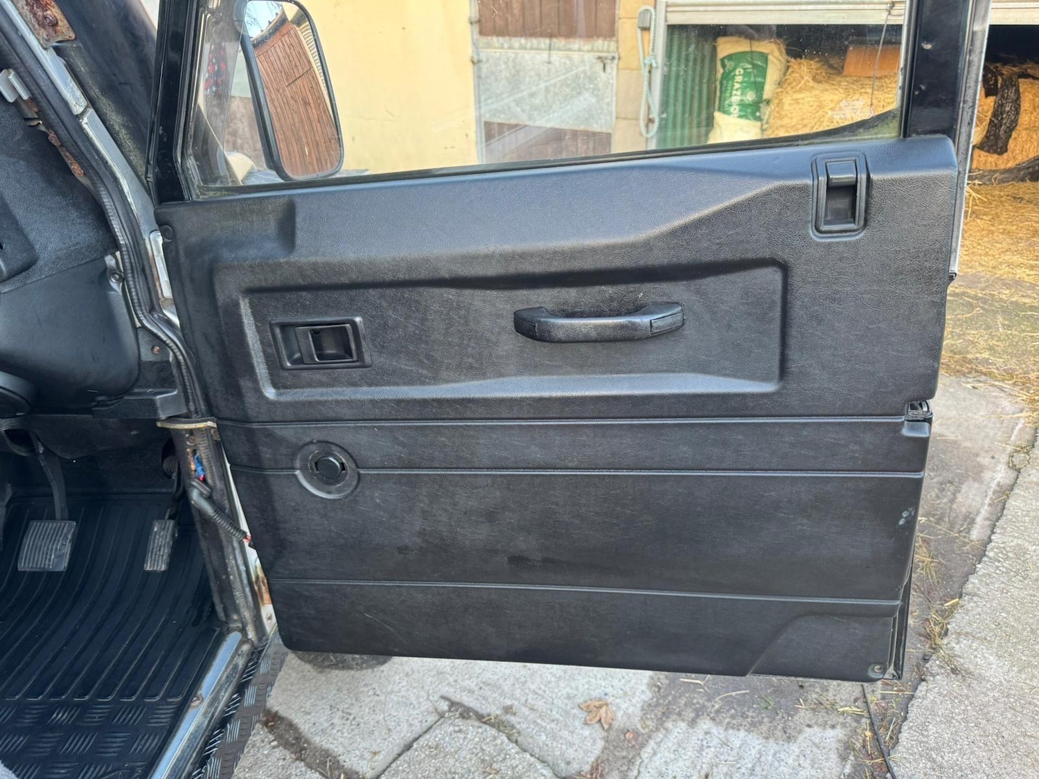 Used Land Rover Defender 90 2002 for sale - 76786631: Photo 56