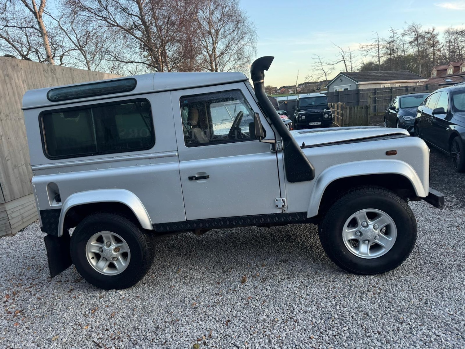 Used Land Rover Defender 90 2002 for sale - 76786631: Photo 6