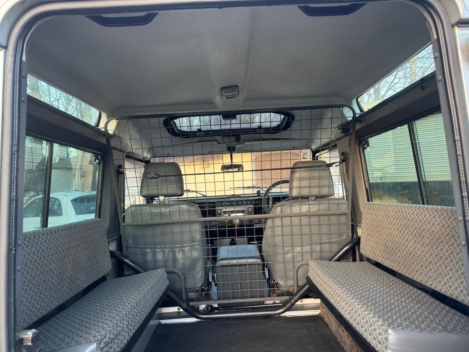 Used Land Rover Defender 90 2002 for sale - 76786631: Photo 62