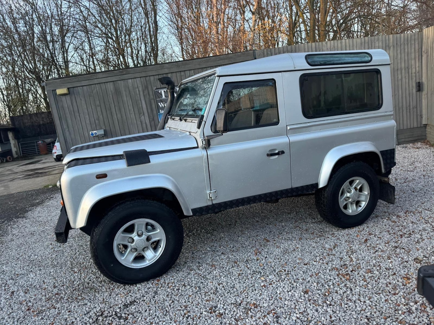 Used Land Rover Defender 90 2002 for sale - 76786631: Photo 7