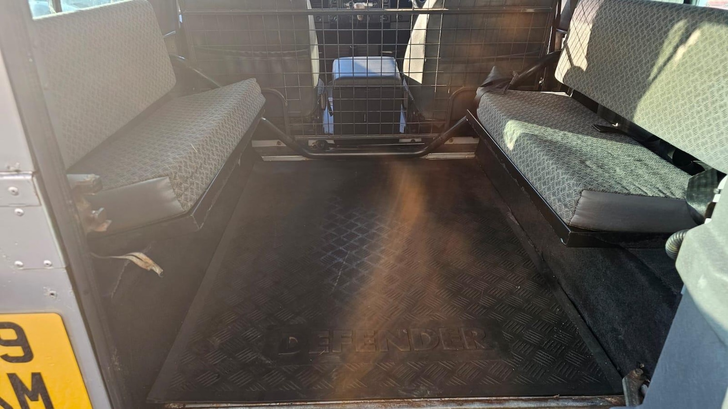 Used Land Rover Defender 90 2002 for sale - 76786631: Photo 70