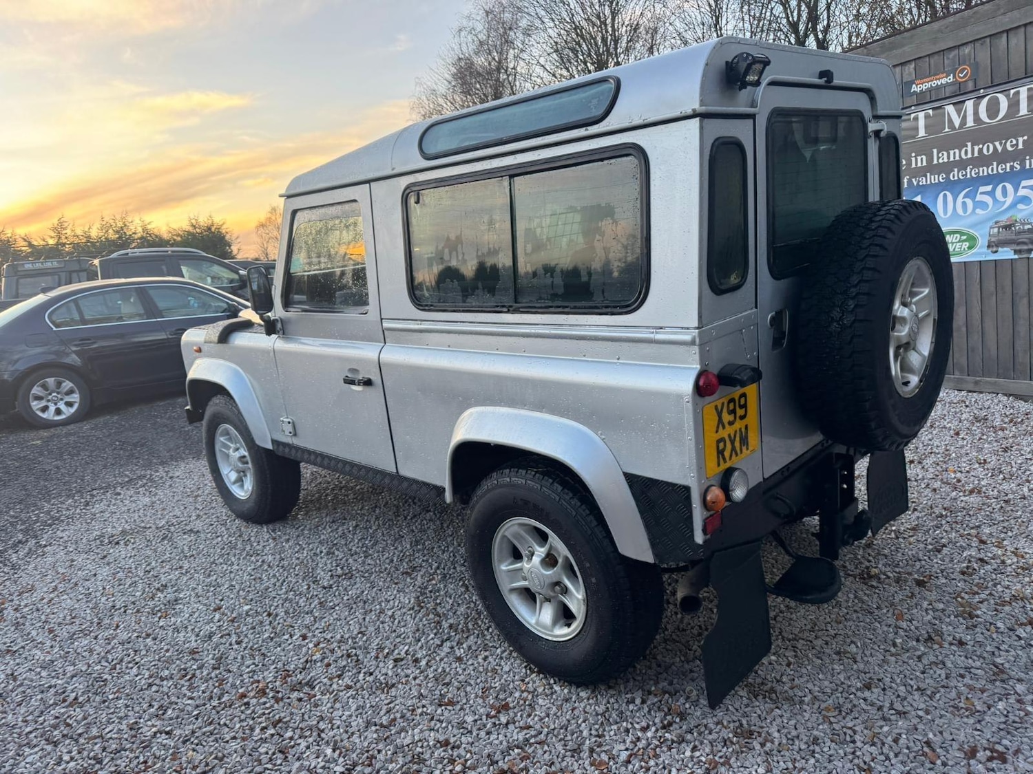 Used Land Rover Defender 90 2002 for sale - 76786631: Photo 9