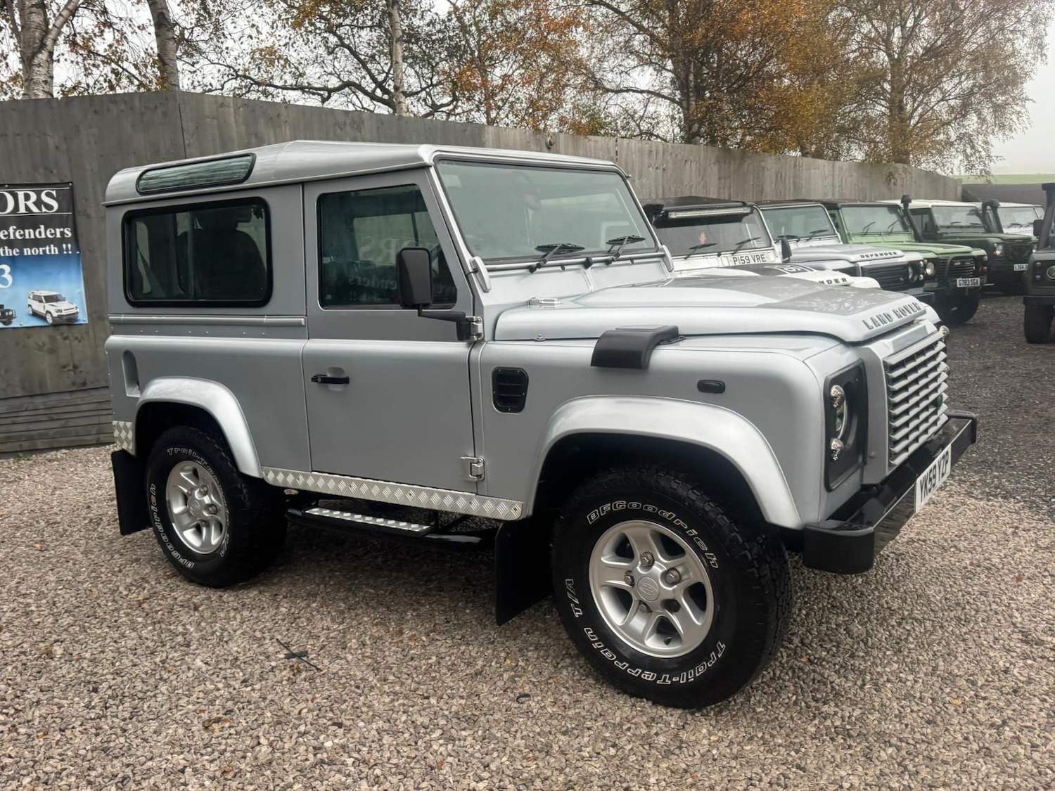 Used Land Rover Defender 2009 for sale - 76522496: Photo 9