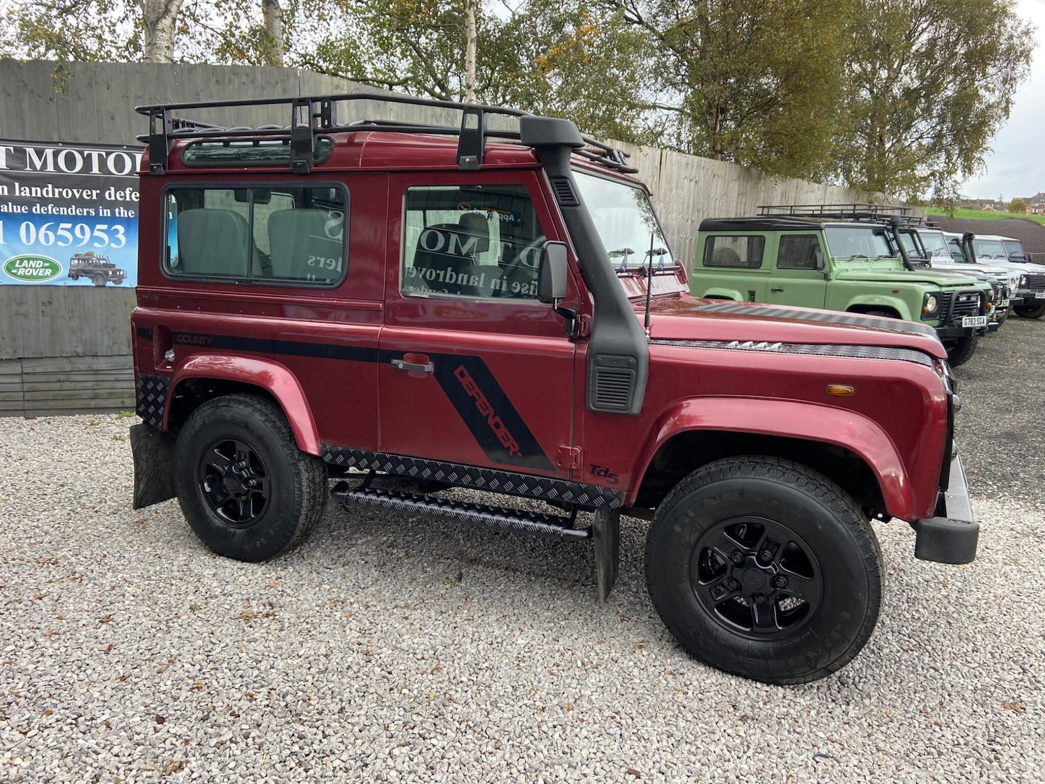 Used Land Rover Defender 90 2002 for sale - 76377597: Photo 32